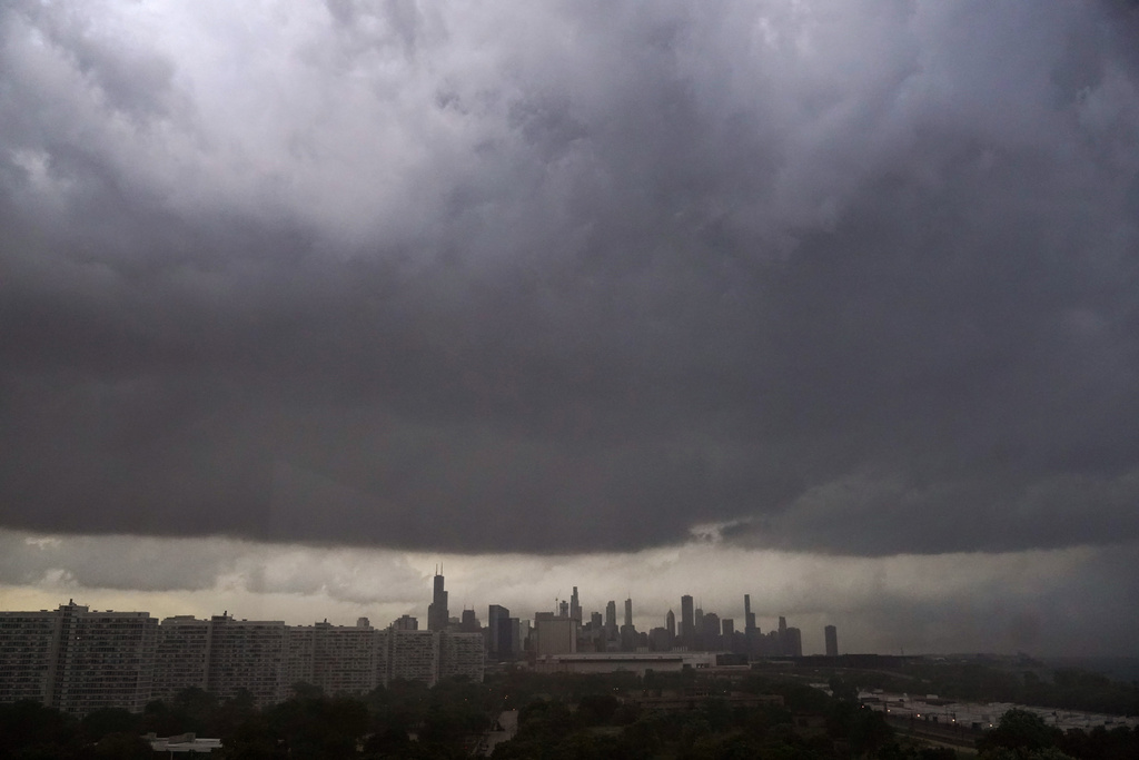 Thu. 9:27 a.m.: Illinois storm damage surveyed after multiple suspected tornadoes hit Chicago, suburbs | News, Sports, Jobs - Vimarsana News